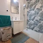2 Bedroom 3min Walk From The