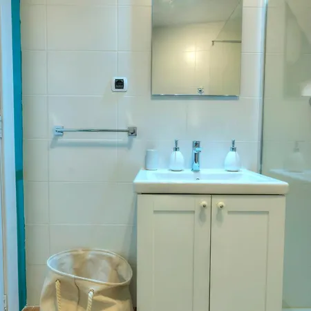 2 Bedroom 3min Walk From The Marsaskala