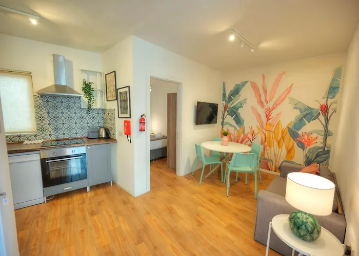 2 Bedroom 3min Walk From The *